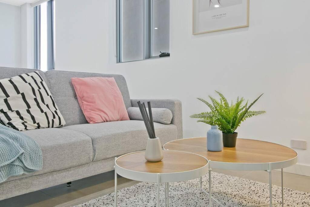 Aircabin｜Mascot｜Spacious & Modern｜Walk To Station ซิดนีย์ ภายนอก รูปภาพ
